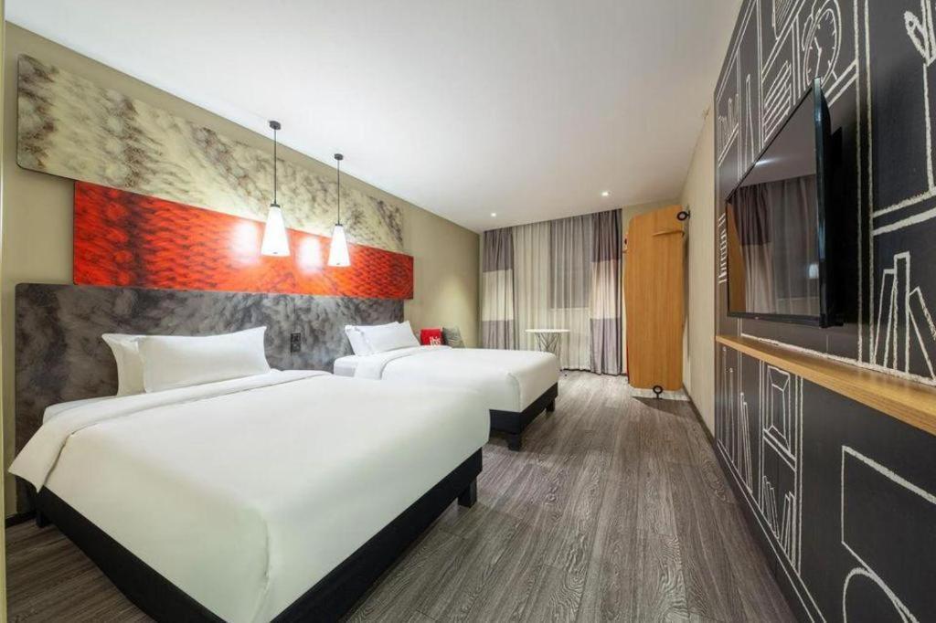 Ibis Nanchang Zhongshan Road Pedestrian Street Hotel Zewnętrze zdjęcie
